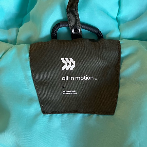 All in motion 2 in 1 jacket. Size Large - Picture 5 of 5